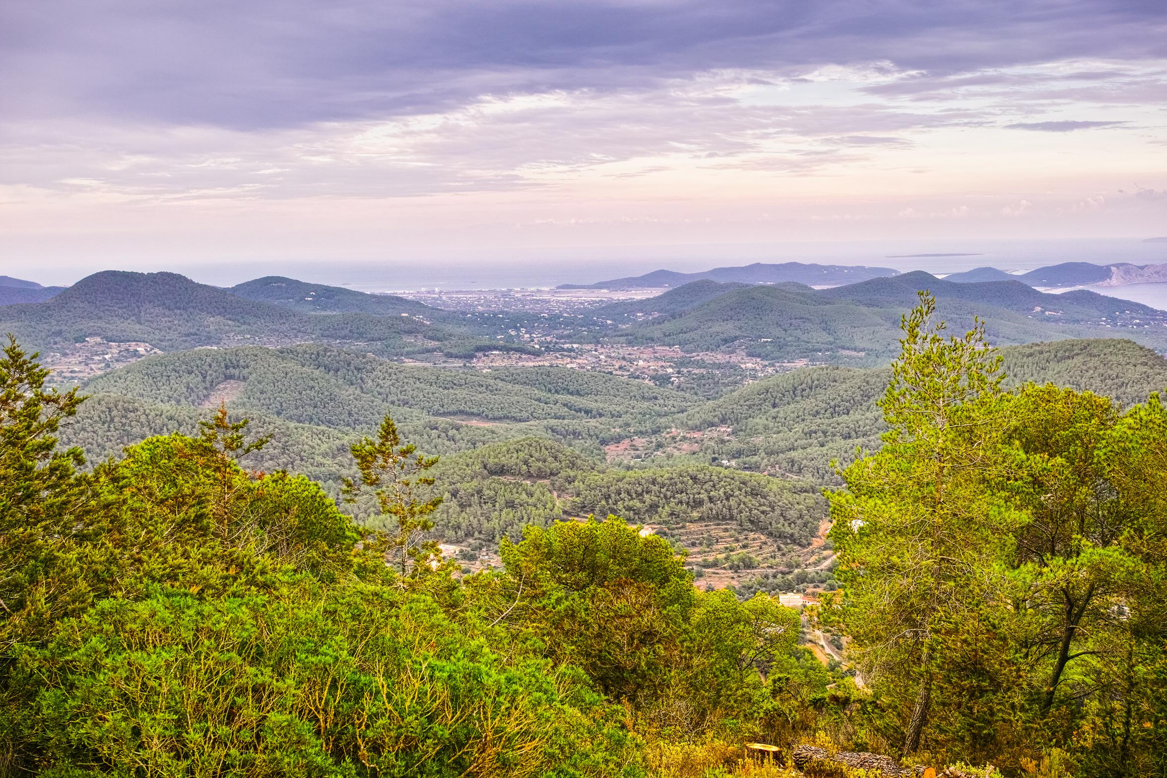 Spain Specialist Program: Autonomous Regions regions_enus